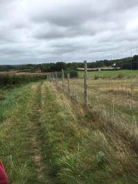 looking back at Kemps House from the track along Spooners Farm